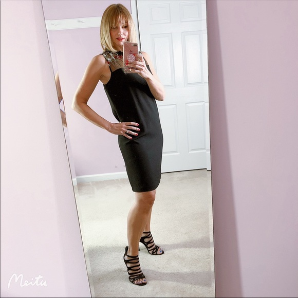 Karl Lagerfeld Embroidered Floral Mesh Black Dress - Picture 16 of 16